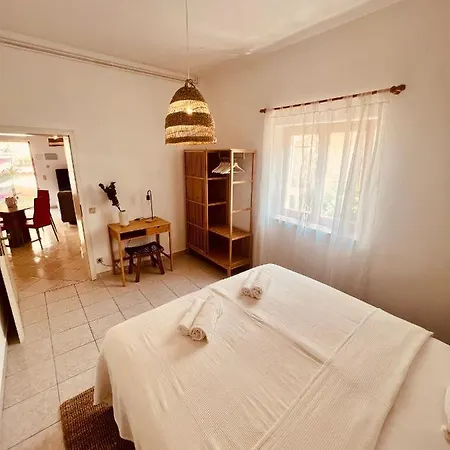 Jela - With Pool Apartamento *