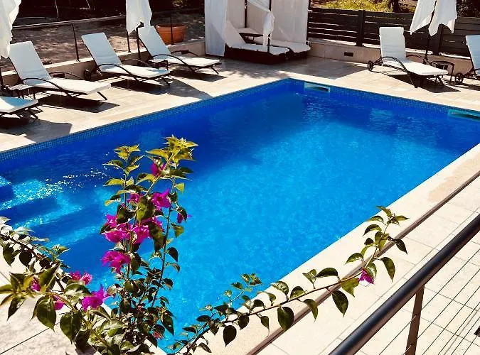 Apartament Jela - With Pool