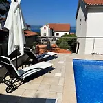 Jela - With Pool Njivice